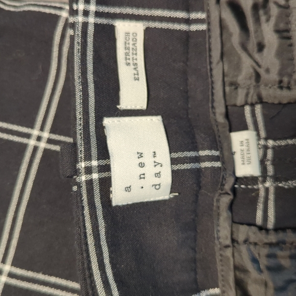 A New Day Pants - Picture 2 of 3